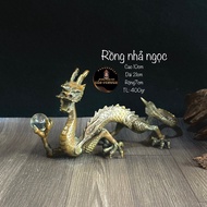 Dragon statue, Dragon releasing pearls