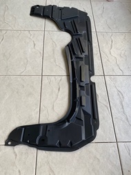 พลาสติกใต้เครื่องNissan tiida c11 sc11 ปี2006-2011