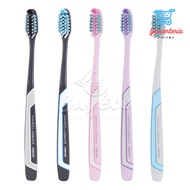 Jordan (79010) Expert Deep Clean Ultra Soft Toothbrush (Brush + Travel Case)