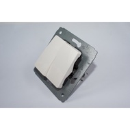Legrand 773605 Cariva Switch 2G 1W Original