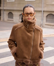 พร้อมส่ง SAC.BKK  แจ็คเก็ตหนังกลับ  ตกแต่งปกคอด้วยขนมิ้ง กันหนาวได้ถึงเลขตัวเดียว รุ่น DOUBLE-FACED 