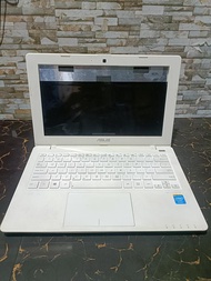 Case Casing Laptop Asus X200CA  x200ca ORIGINAL Bekas, Minus sedikit kotor