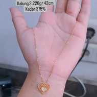 375% gold pendant necklace