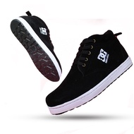 LATEST TRENDS FOR MEN'S DC SHOES STITCHED SOLE SHOES SCHOOL SHOE SHOES WORK SHOES SHOES SHOES CASUAL