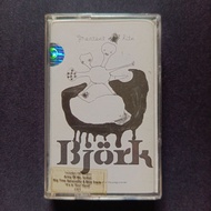 Bjork Cassettes - Greatest Hits