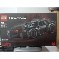 LEGO TECHNIC The Batman Batmobile 42127