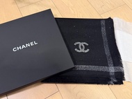 CHANEL Black Wool Scarf with Glitter Logo 圍巾/ 披肩 (非賣品系列）
