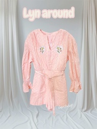 LYN AROUND [แท้💯] Jumpsuit จั้มสูทฉลุ หัวใจดอกไม้ (Pink)