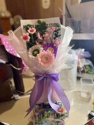 Fuzzy wire flower bouquet