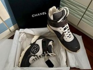 Chanel Sneakers 經典黑白運動鞋