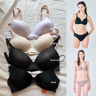 [ONE SET] 3 F*LA Airlight Korean Pushup Technology Wireless Bra Without Wire Thick Foam Push Up Bra 
