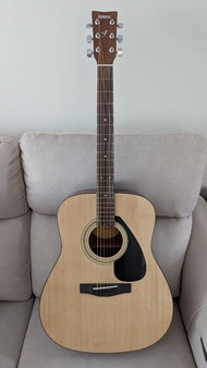 Yamaha F310 Acoustic Guitar