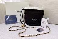 Chanel 索繩袋套裝X牛仔布散子包連金波鏈 專櫃貨CHANEL VVIP牛仔布散子包 ✨ 香水1.5ml (隨機) ✨ 胭脂掃  ✨ 金波鏈110cm 聖誕禮物精選