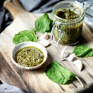 Melvados - Basil Pesto (Halal)