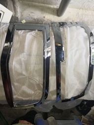 Hiace電鍍大燈罩（有2款）