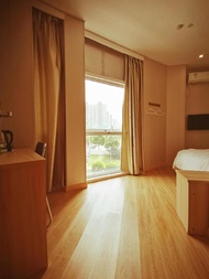 Shanghai Qingpu Ruyi Hotel (Huijin Road Subway Station)