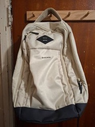 Quechua 米色背包