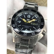 Seiko 5 Sports SKZ211J1 Made in Japan Automatic 200m Water Resistant Gents Watch Steel Bracelet Compass Chapter Ring
