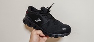 On cloud 4 x Trainers 運動鞋