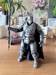 DC BVS 1/12 Batman 閃回重甲蝙蝠俠