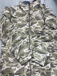 【The North Face 男 HV 550 fill 羽絨外套《軍綠迷彩》】CA5M/防水/透氣/保暖/戶外/賞雪