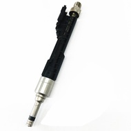 Suitable for BMW 550i 650i 750i M5 M6 X5 X6 4.4l V8 Injector 0261500186 13647645956
