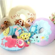 三眼仔 勞蘇 頸枕 U型枕 攬枕 cushion 唐老鴨 小飛象 小熊維尼 公仔 piglet 黛絲 chip and dale 勞蘇 史迪仔 小金 跳跳虎 大鼻鋼牙