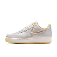 Nike Air Force 1 '07 女子運動鞋