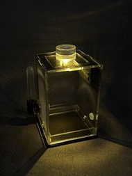 ✴️ 全新 昆蟲爬蟲 周邊用品 飼養箱 飼養盒 小夜燈 溫濕度計 加濕器 攀爬網 多用途 多功能 控溫控濕 透氣 高清高透 防臭通風 活餌 mini 小尺寸 小巧 小型迷你 桌上觀賞 養殖箱 養殖盒 