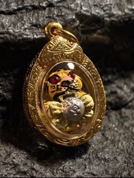 泰國佛牌-屈班柏2556-58年老虎抱糖