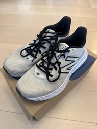 New Balance 411 (White)