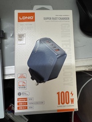 LDNIO 超級快速充電器 100W