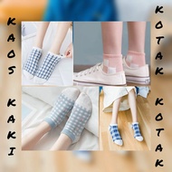 Checkered Socks - Women's FASHION Character Socks