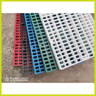 ▌ ╮ ✗ ❂ Colored Plastic Matting Non-Elevated 1x3"ft.