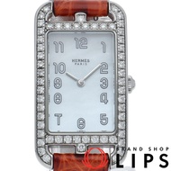 นาฬิกาข้อมือสตรี Hermes Nantucket รุ่น NA2.230 ประดับเพชรที่ขอบ สายหนังสีขาว ขัดเงา สภาพดีเยี่ยม [มื