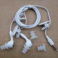 Dropshipping 3.5mm waterproof Earphone Headphone for swimming mp3 FM Radio Tuner mp3 player