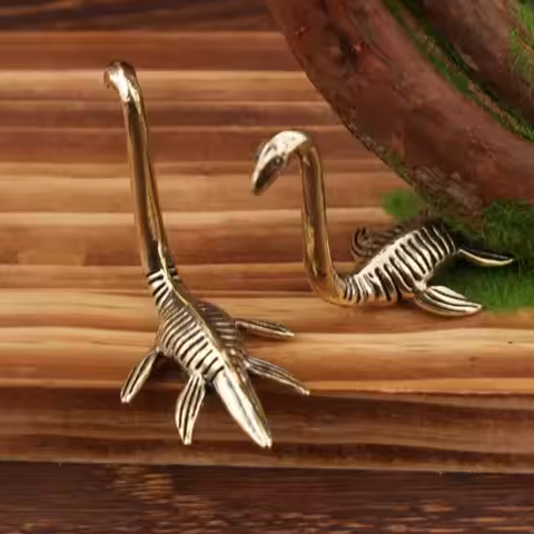 1Pcs Creative Loch Ness Monster Metal Crafts Gifts Desktop Decoration Of Large And Small Loch Ness M