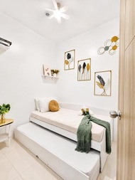 Luxe Staycation-2BR with Balcony and City View near MOA, World Trade Center, PICC at Coast Residence