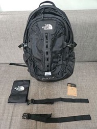 The North Face Extra Shot 30L 黑色背包