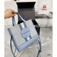 [Original Order] Coach Chambray Tote Bag Handbag Shoulder Bag Crossbody Bag with Folding Box