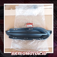 Original 71106T7W Front fog Garnish Kiri HRV RU1 HRV RU5