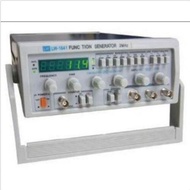 Digital Function Signal Generator 0.1Hz-2MHz Brand New a