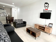 อพาร์ตเมนต์ 4 ห้องนอน 3 ห้องน้ำส่วนตัว ขนาด 1099 ตร.ม. – กลางเมืองกูชิง (Staycation Homestay 14 P Re