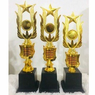 1 set of 3 quality trophy cups