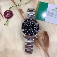 Rolex submariner watch without date