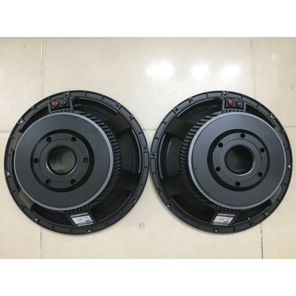 Bass 40 coil 100 từ 220 RCF nhập khẩu CN giá 1 đôi