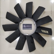 Original bmw E38 Radiator Fan Removed