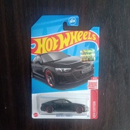 Hot wheels red edition Audi RS e-tron gt