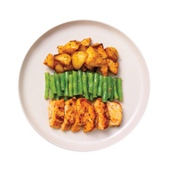 YoloFoods Herb Chicken with Roasted Potatoes, French Beans and Harissa Sauce (481 kcal)[Pack of 2/3]