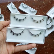 Barbiee look bottom lashes